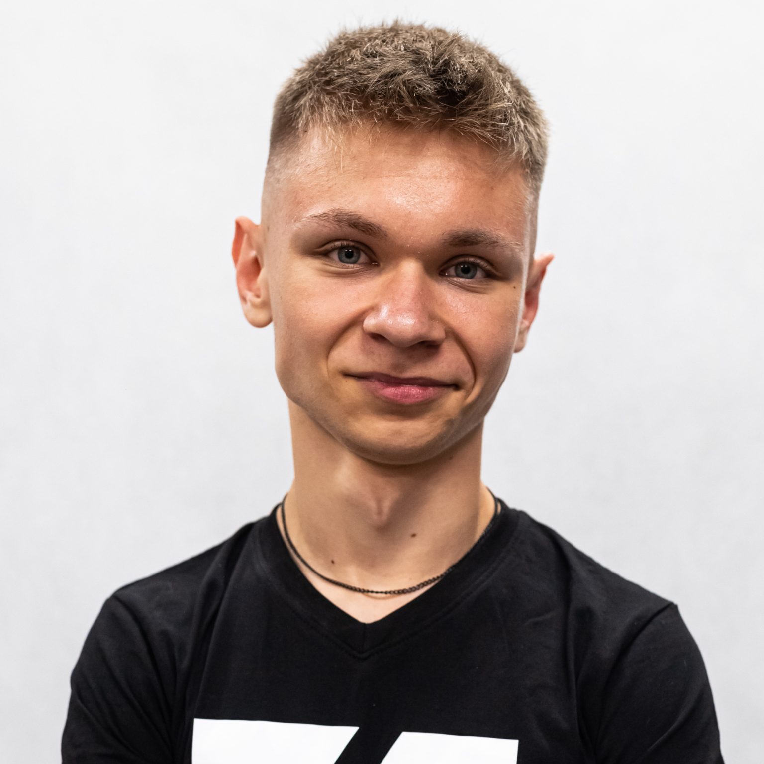 DJ K7 Sosen Group - Profesjonalne usługi muzyczne - DJ / KONFERANSJER